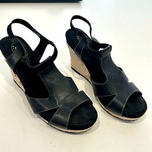 Black Dr Scholls wedge sandals